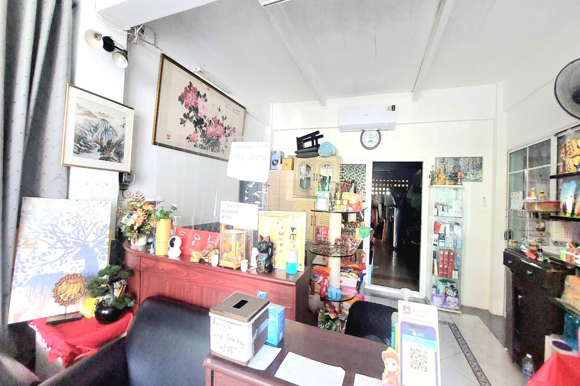 Panasan Villa Bangkok Exteriör bild